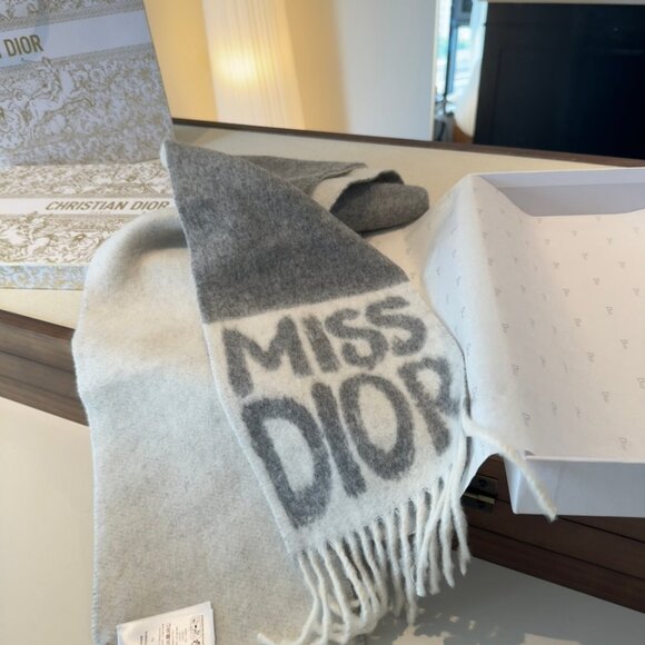 Dior Miss Dior Signature Drape - Picture 4 of 8